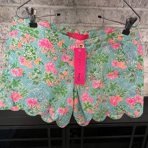 Lilly Pulitzer Disney Buttercup Shorts